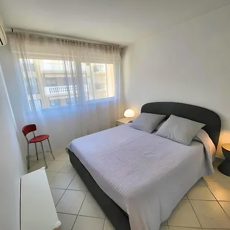Idealement Situe Proche Bord De Apartament *